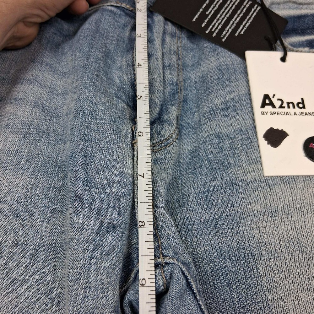 A'2nd by Special A Jeans USA Light Wash Distressed Ripped Slim Jeans 11 NEW - Picture 6 of 12